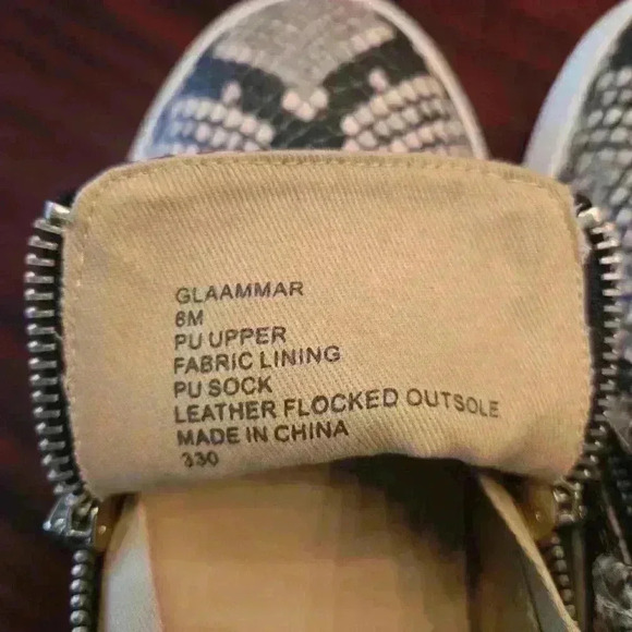 Steve Madden Glaammar Slip On Snakeskin Animal Print Sneaker Black Gray Size 8 - Picture 7 of 8